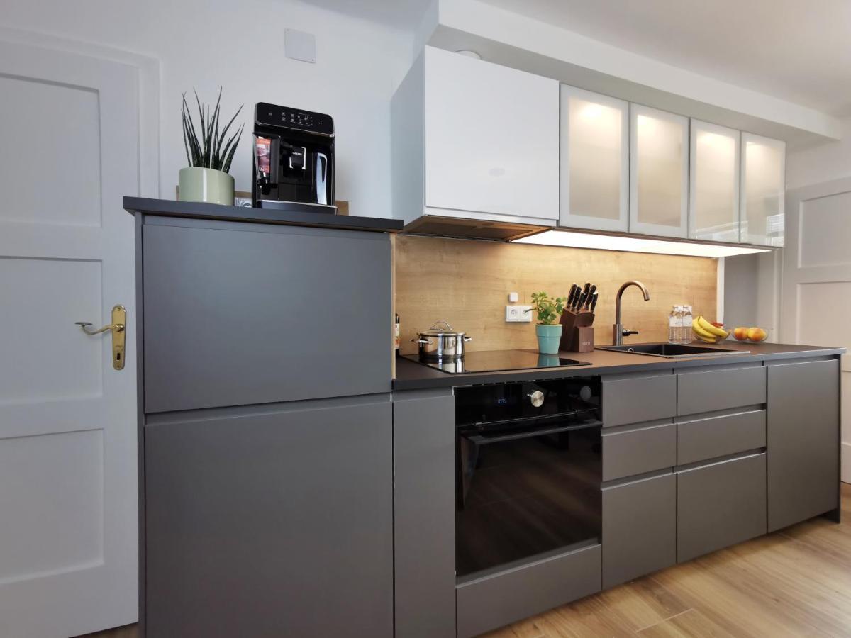 Neues City Center Piano Appartement Mit Netflix Klagenfurt am Woerthersee Zewnętrze zdjęcie